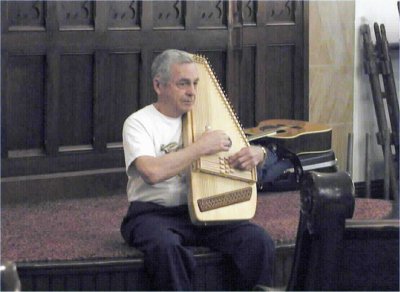 Autoharp player