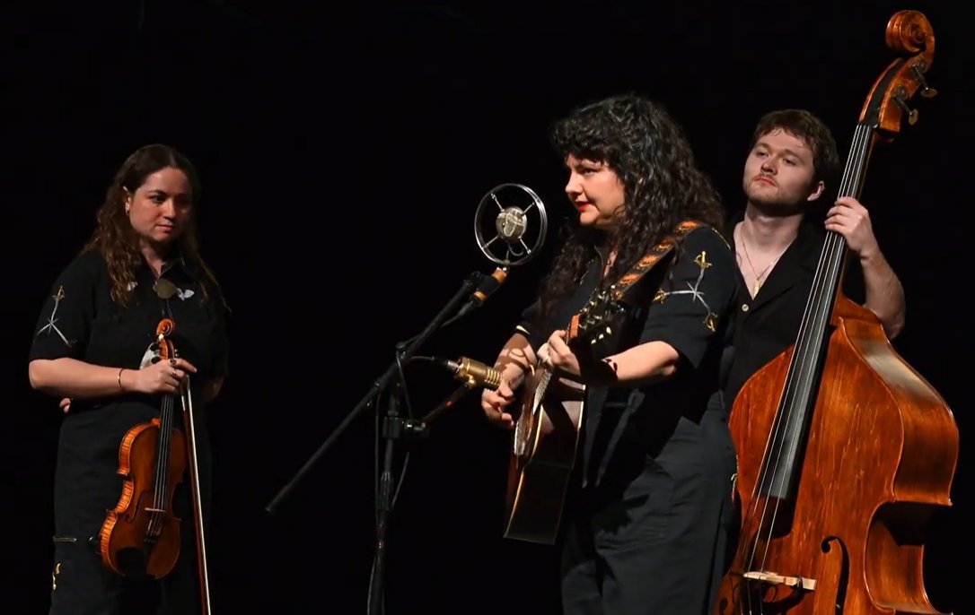 Rachel Sumner and Traveling Light